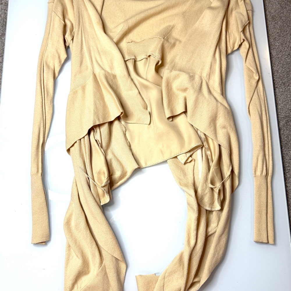 Patrizia Pepe Stylish Cream Cardigan
